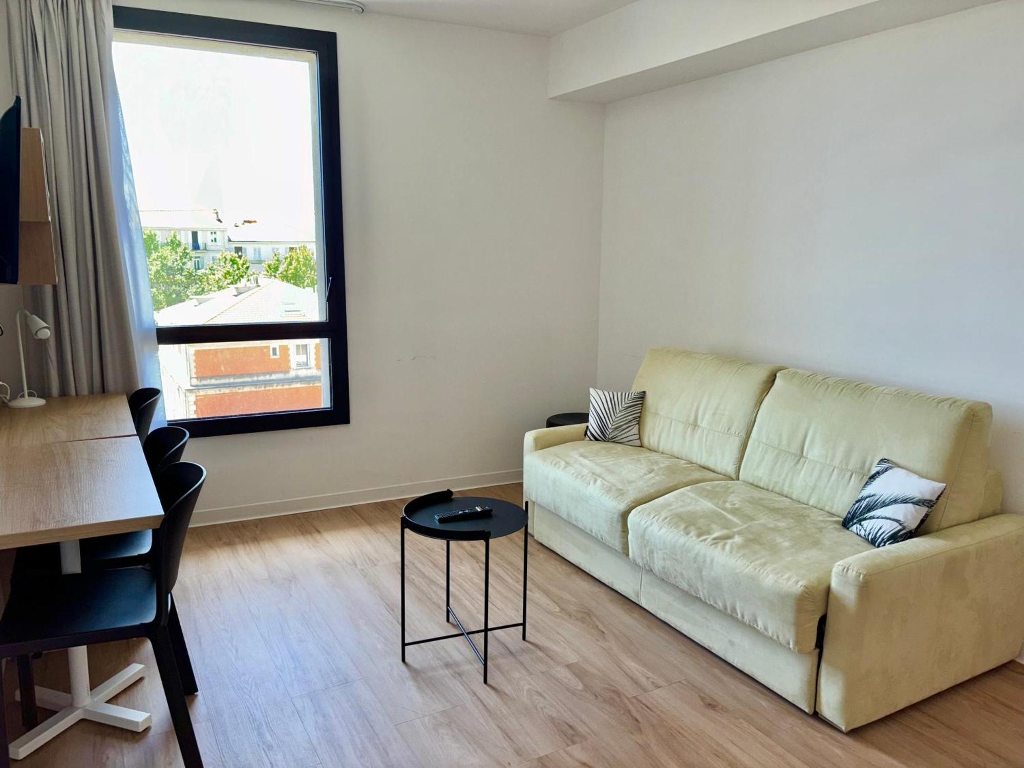 Apparthotel Privilodges 툴롱 외부 사진